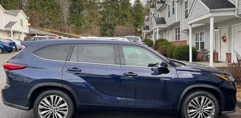 Toyota Highlander Hybrid 2021