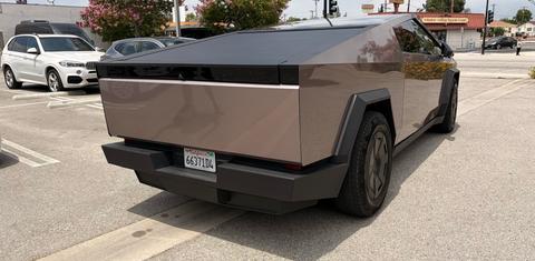 Tesla Cybertruck 2025