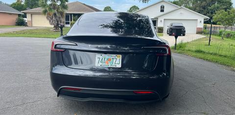 Tesla Model 3 2025