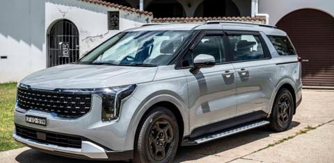 Kia CARNIVAL 2025