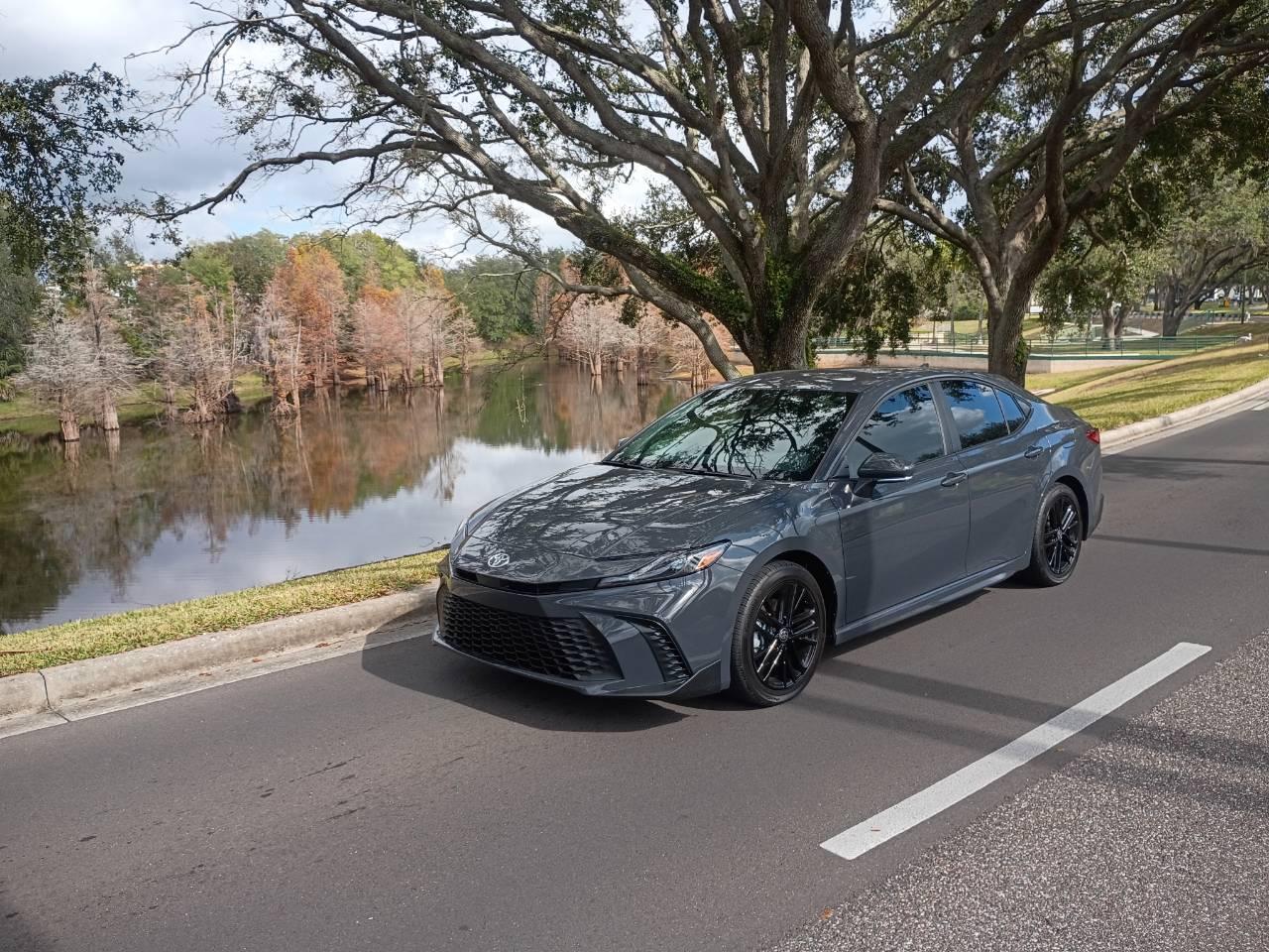 Toyota Camry Hybrid 2026 in 