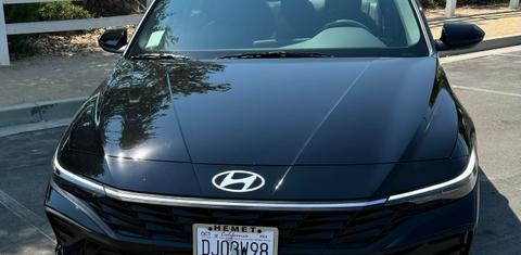 Hyundai Elantra 2024