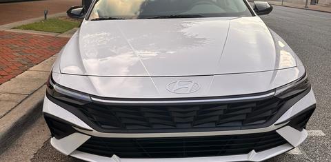 Hyundai Elantra 2025