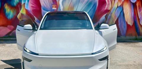 Tesla Model Y 2026