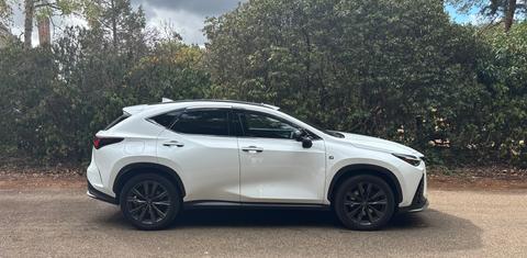 Lexus NX450h+ 2022