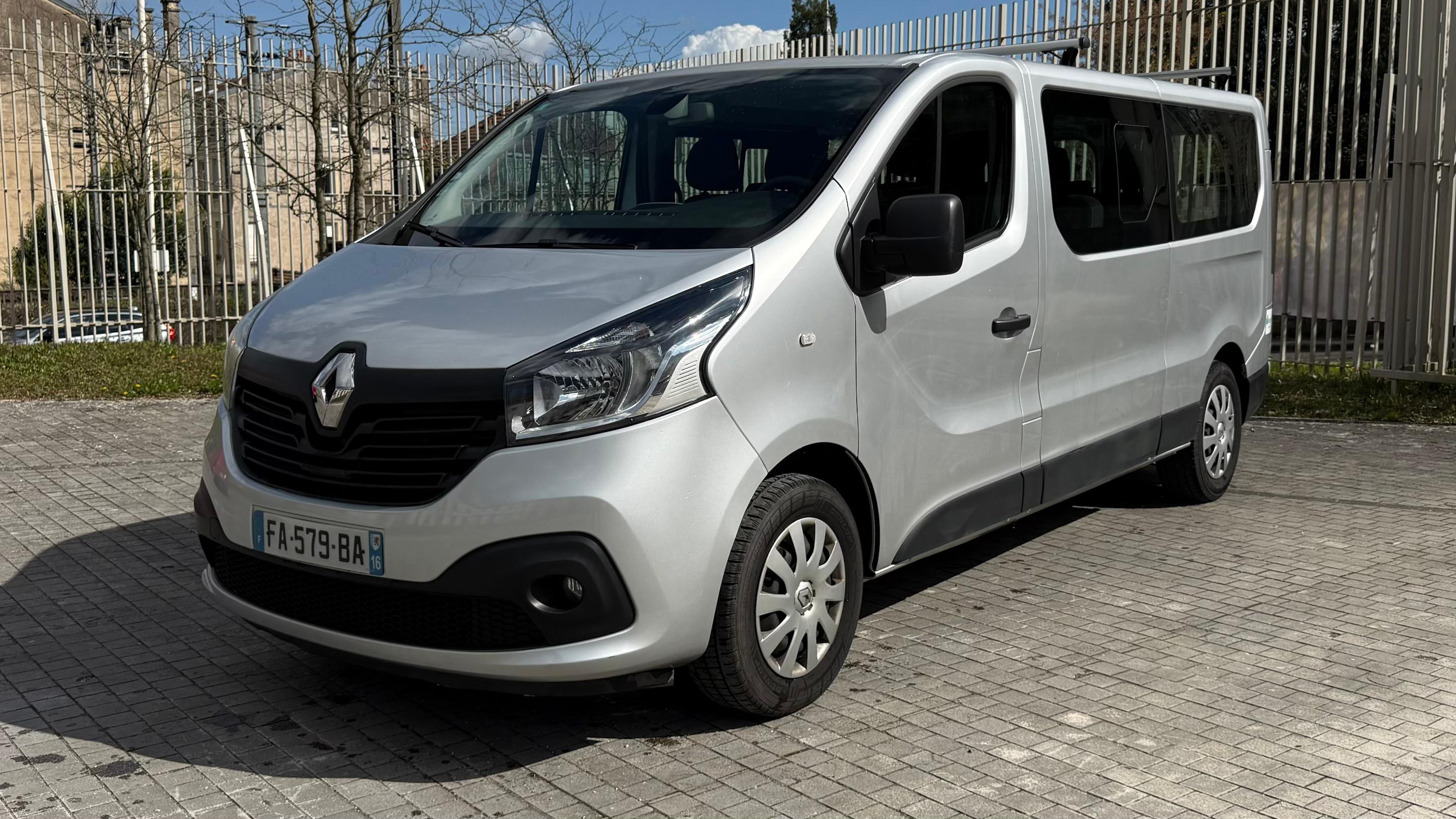 Renault TRAFIC III 2018 à Nancy