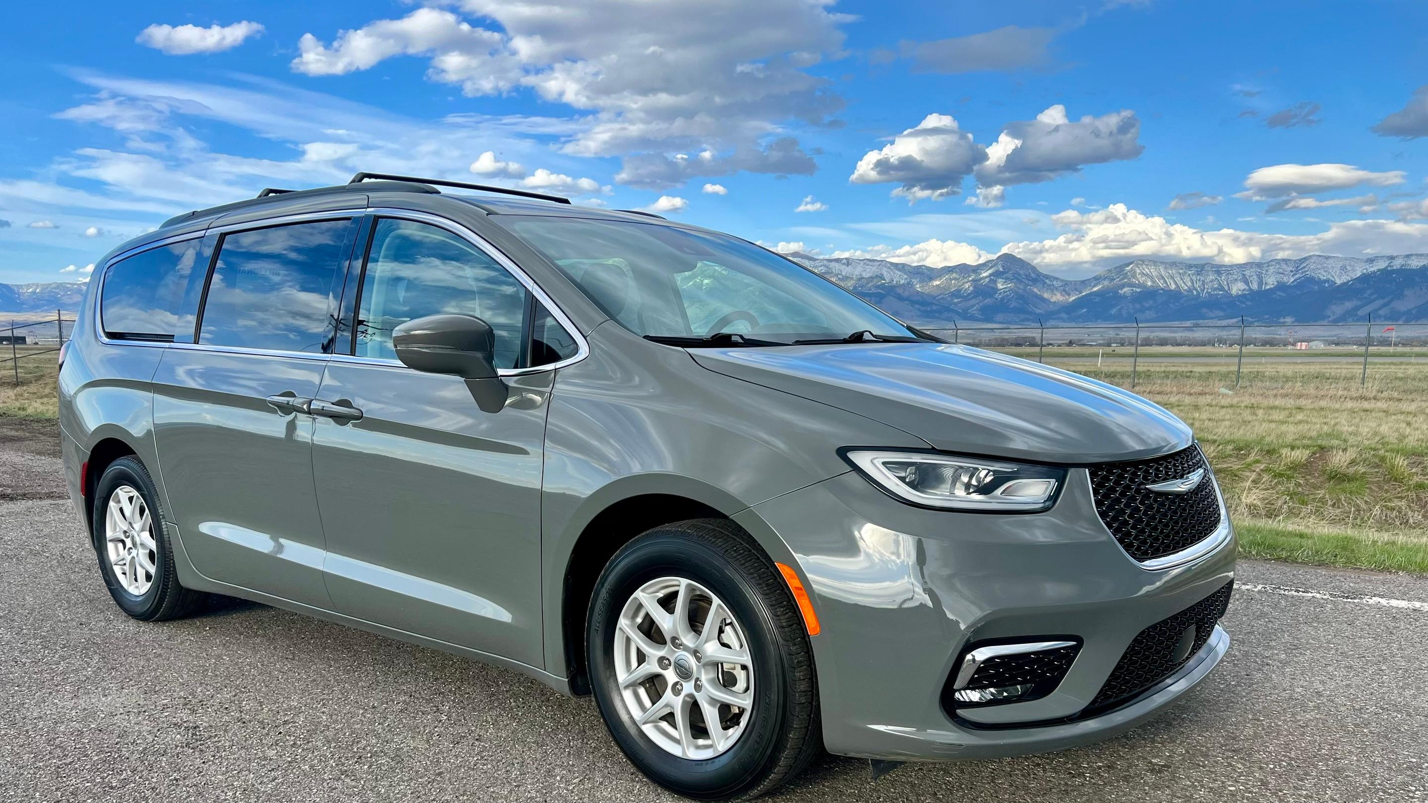 Chrysler Pacifica 2022 in Belgrade, MT