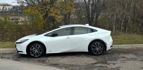 Toyota Prius 2024
