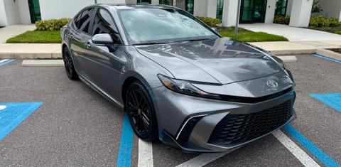 Toyota Camry Hybrid 2025