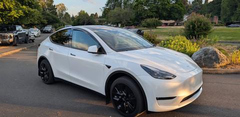 Tesla Model Y 2023