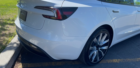 Tesla Model 3 2024