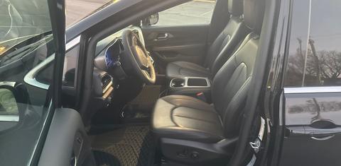 Chrysler Pacifica 2025