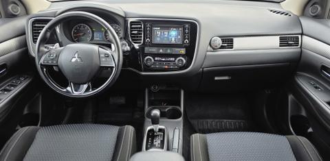 Mitsubishi Outlander 2016