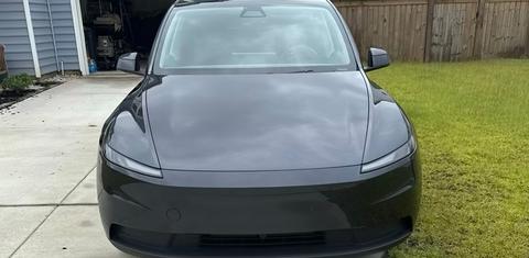 Tesla Model Y 2026