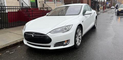 Tesla Model S 2014