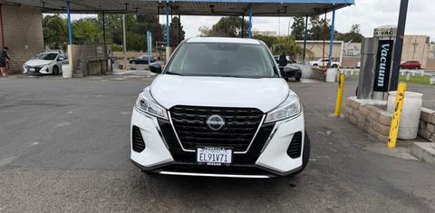 Nissan Kicks Play 2025