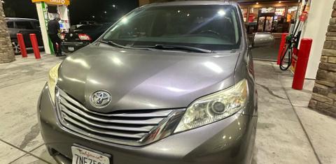 Toyota Sienna 2015