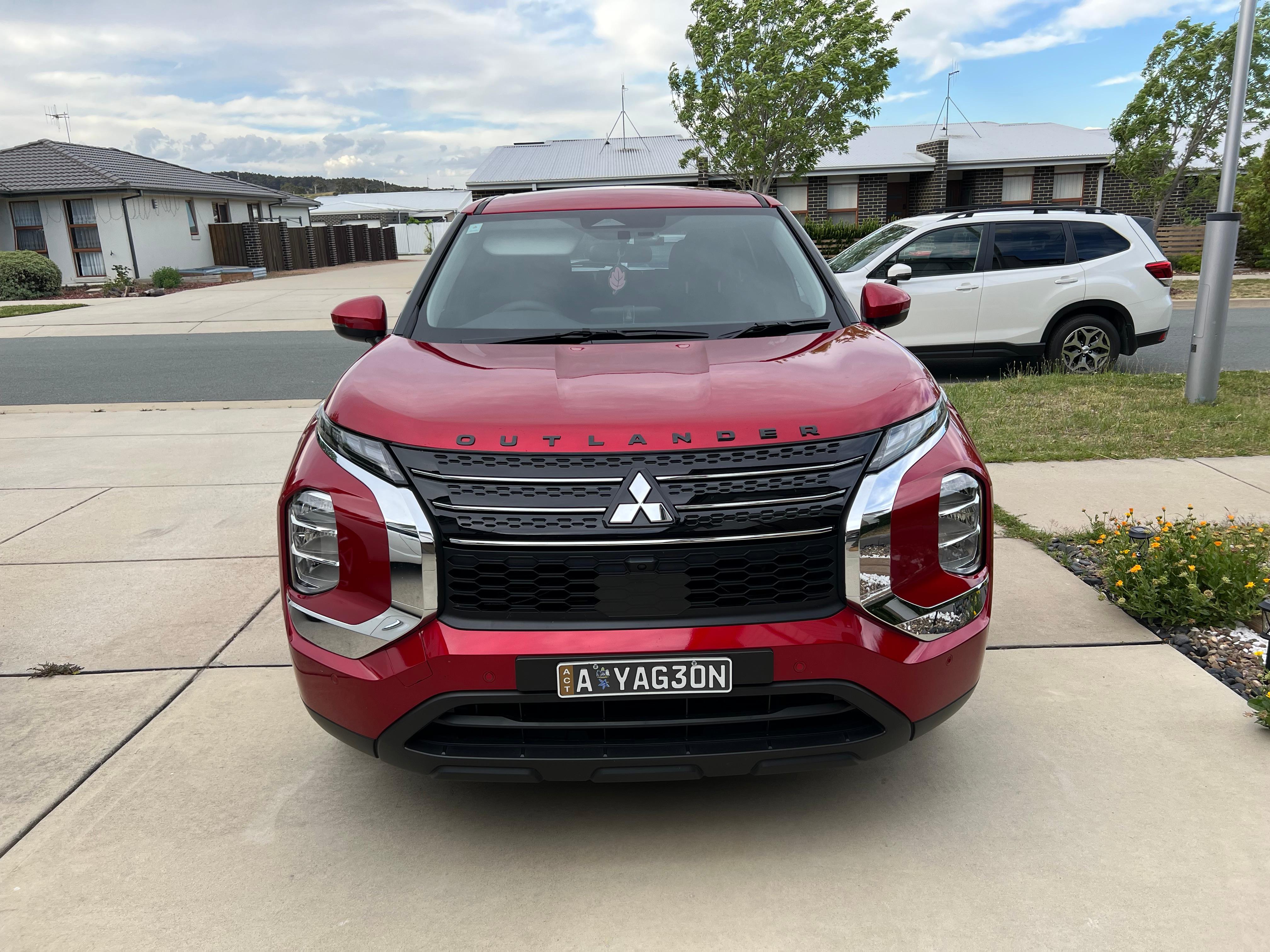 Mitsubishi OUTLANDER 2024 in Moncrieff