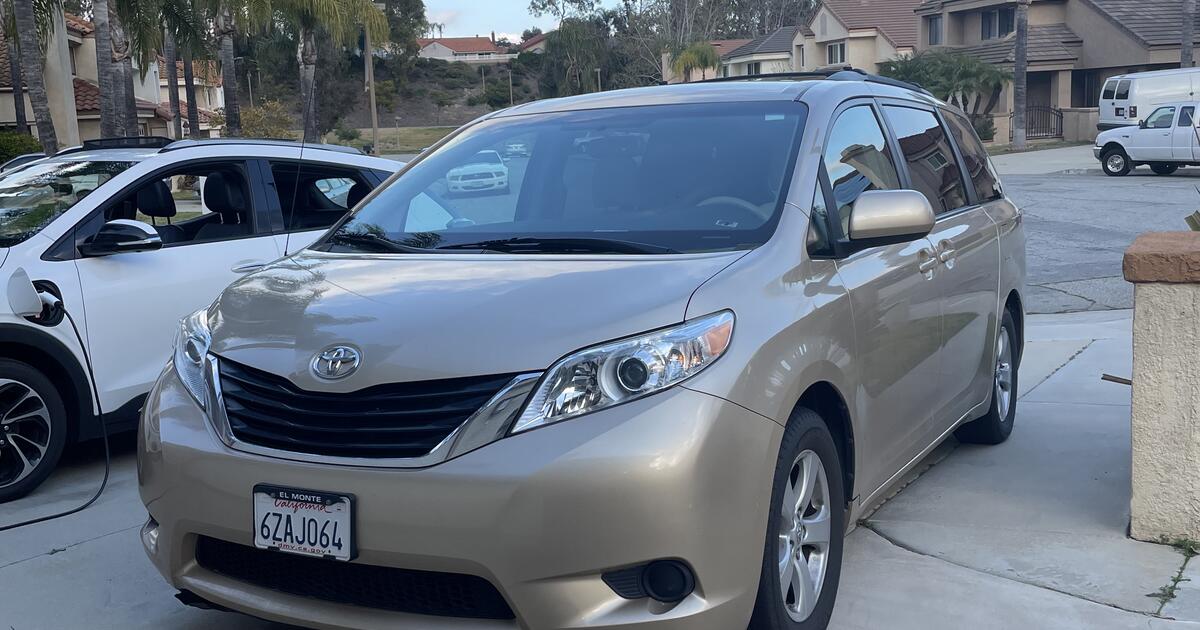 Toyota Sienna 2013 rental in Pomona, CA by Hui Z. Turo