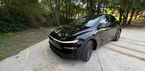 Tesla Model Y 2026
