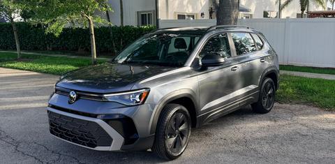 Volkswagen Taos 2025