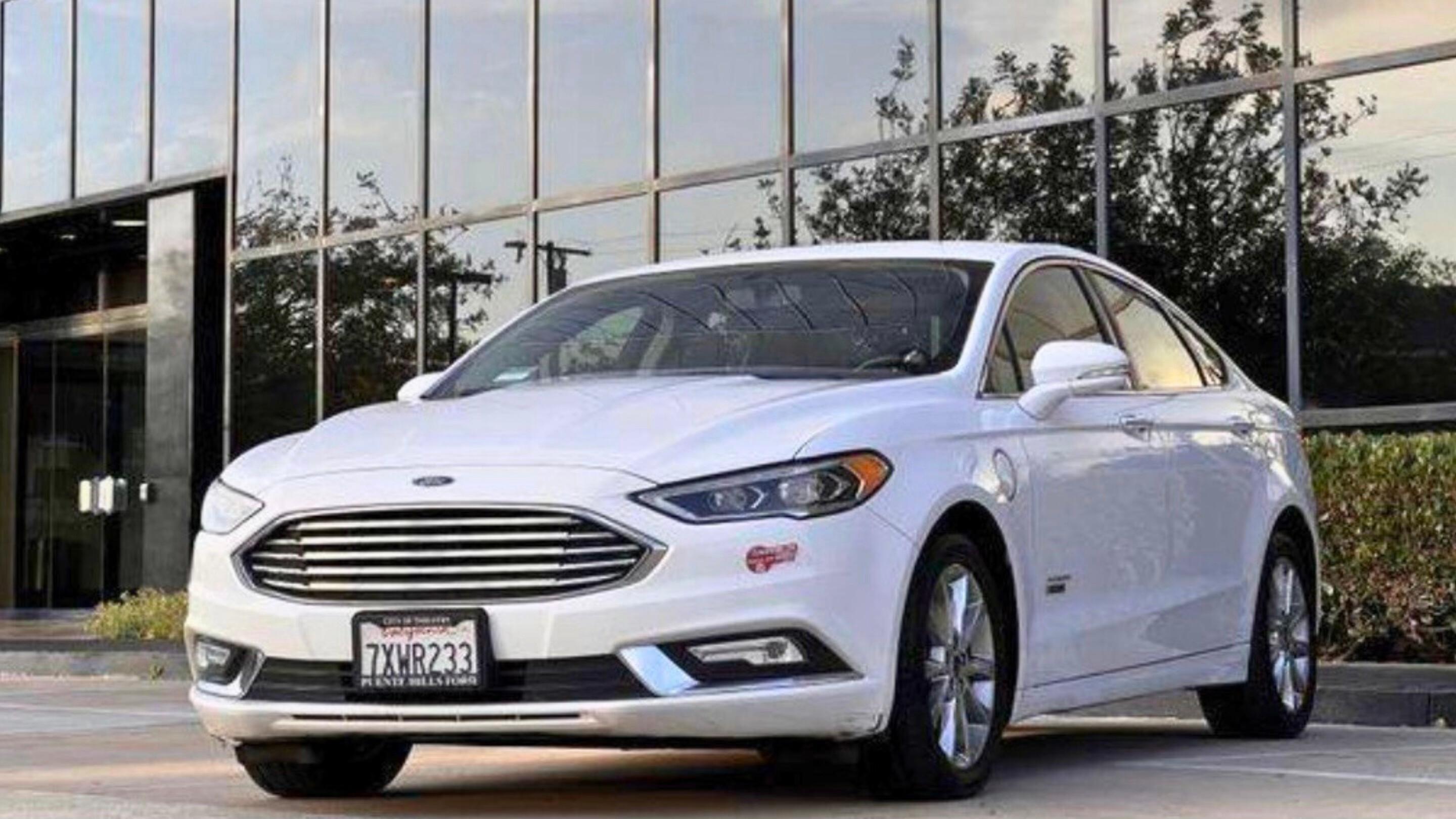 Ford Fusion Energi 2017 in Irvine, CA
