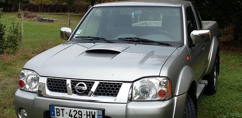 Nissan PICK UP DBL 2004