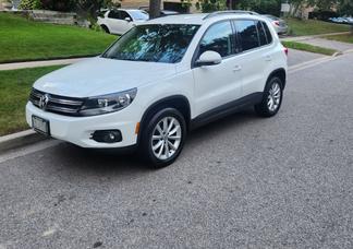 Volkswagen Tiguan car