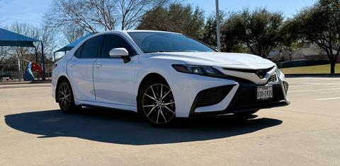 Toyota Camry Hybrid 2023