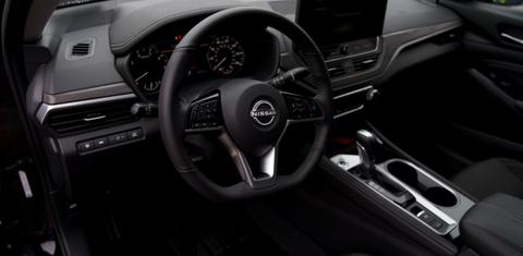 Nissan Altima 2023