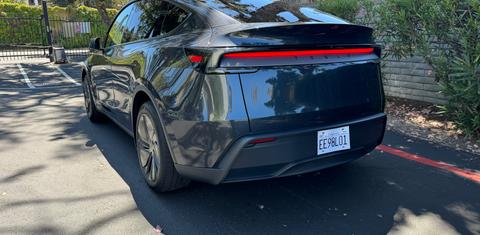 Tesla Model Y 2026