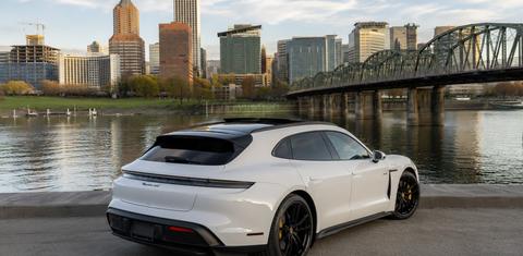 Porsche Taycan 2022