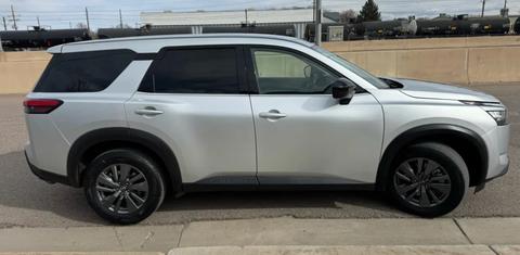 Nissan Pathfinder 2025