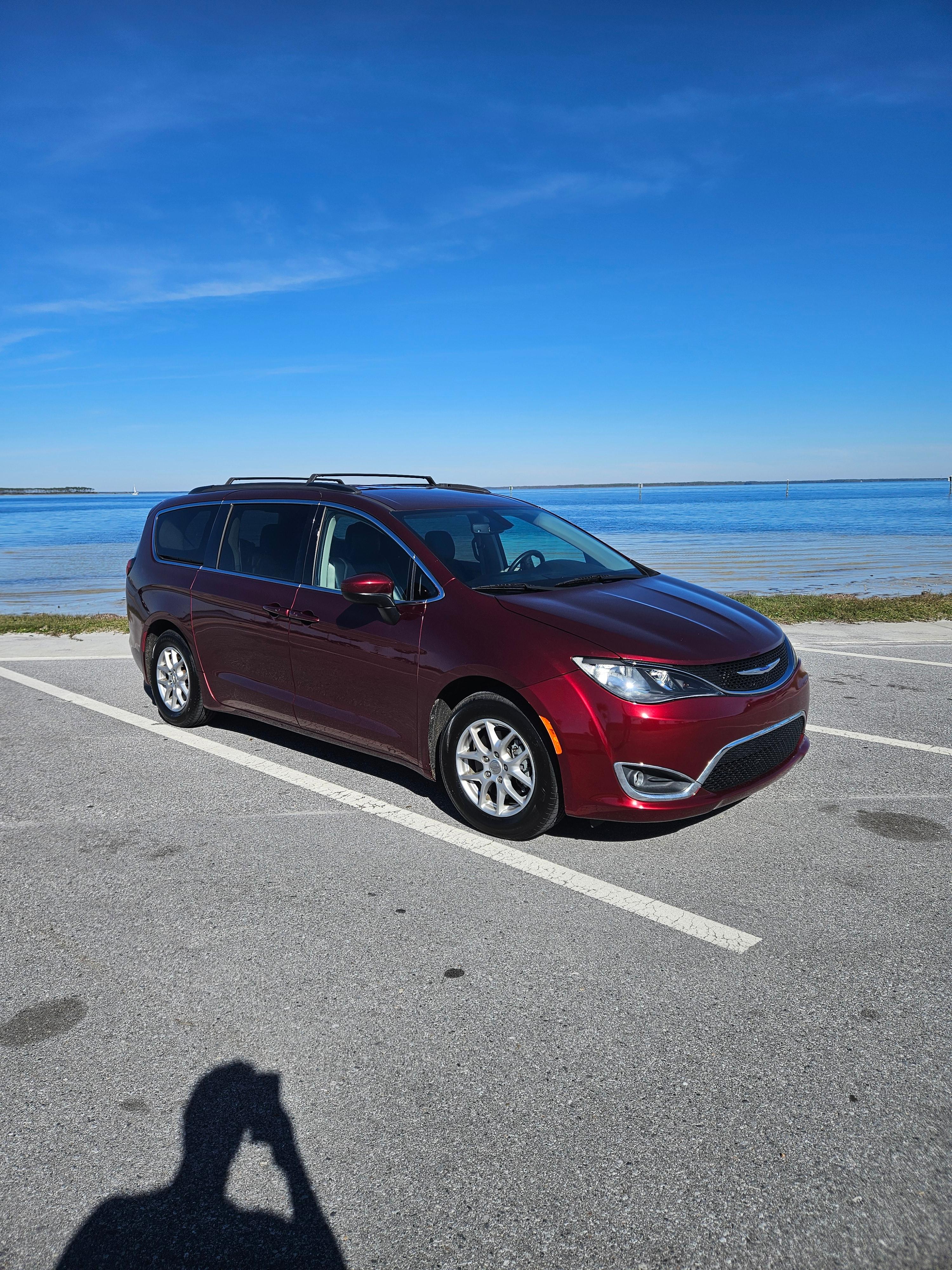 Chrysler Voyager 2020 in Panama City Beach, FL