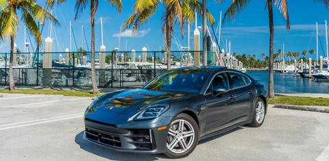 Porsche Panamera 2025