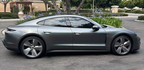 Porsche Taycan 2021