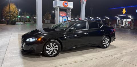 Nissan Altima 2023