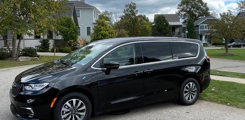 Chrysler Pacifica 2022