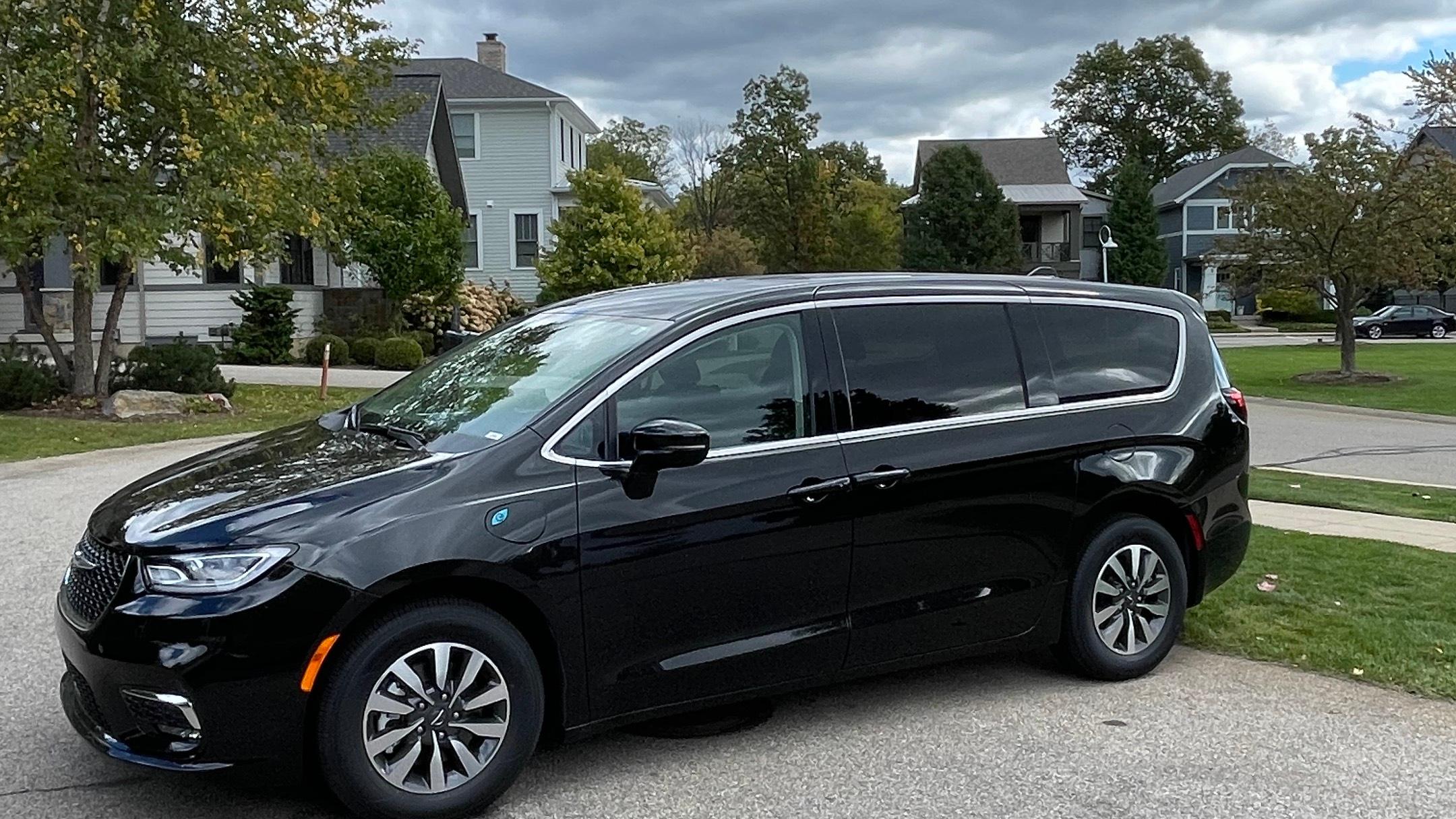 Chrysler Pacifica 2022 in Grand Rapids, MI