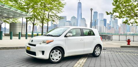 Scion xD 2012