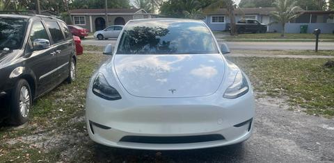 Tesla Model Y 2021