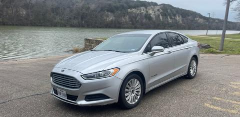 Ford Fusion Hybrid 2014