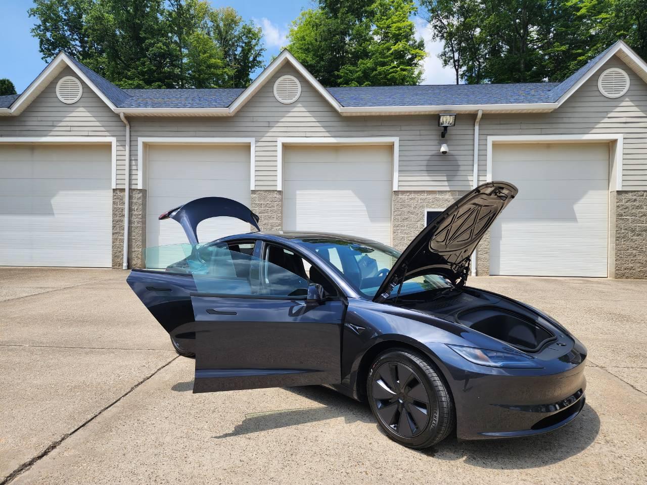 Tesla Model 3 2026 in Dunbar, WV