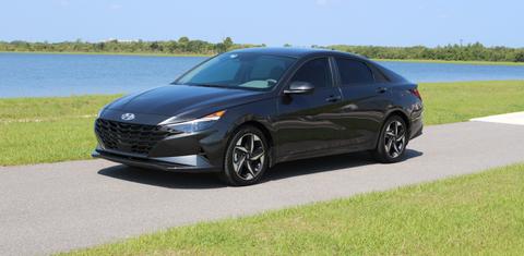 Hyundai Elantra 2023