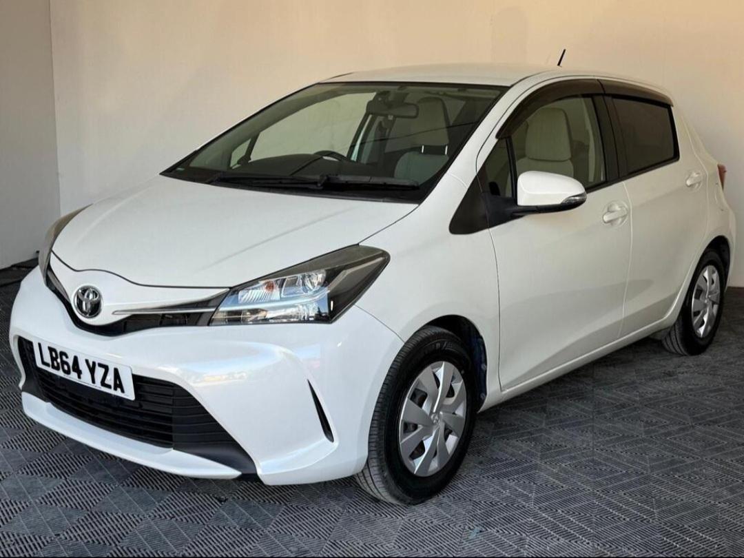 Toyota Yaris 2014 in Grays