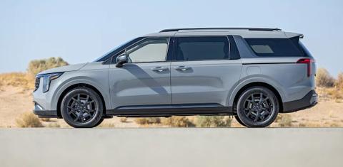 Kia Carnival Hybrid 2025