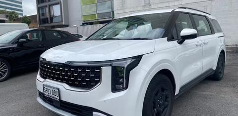 Kia CARNIVAL 2024