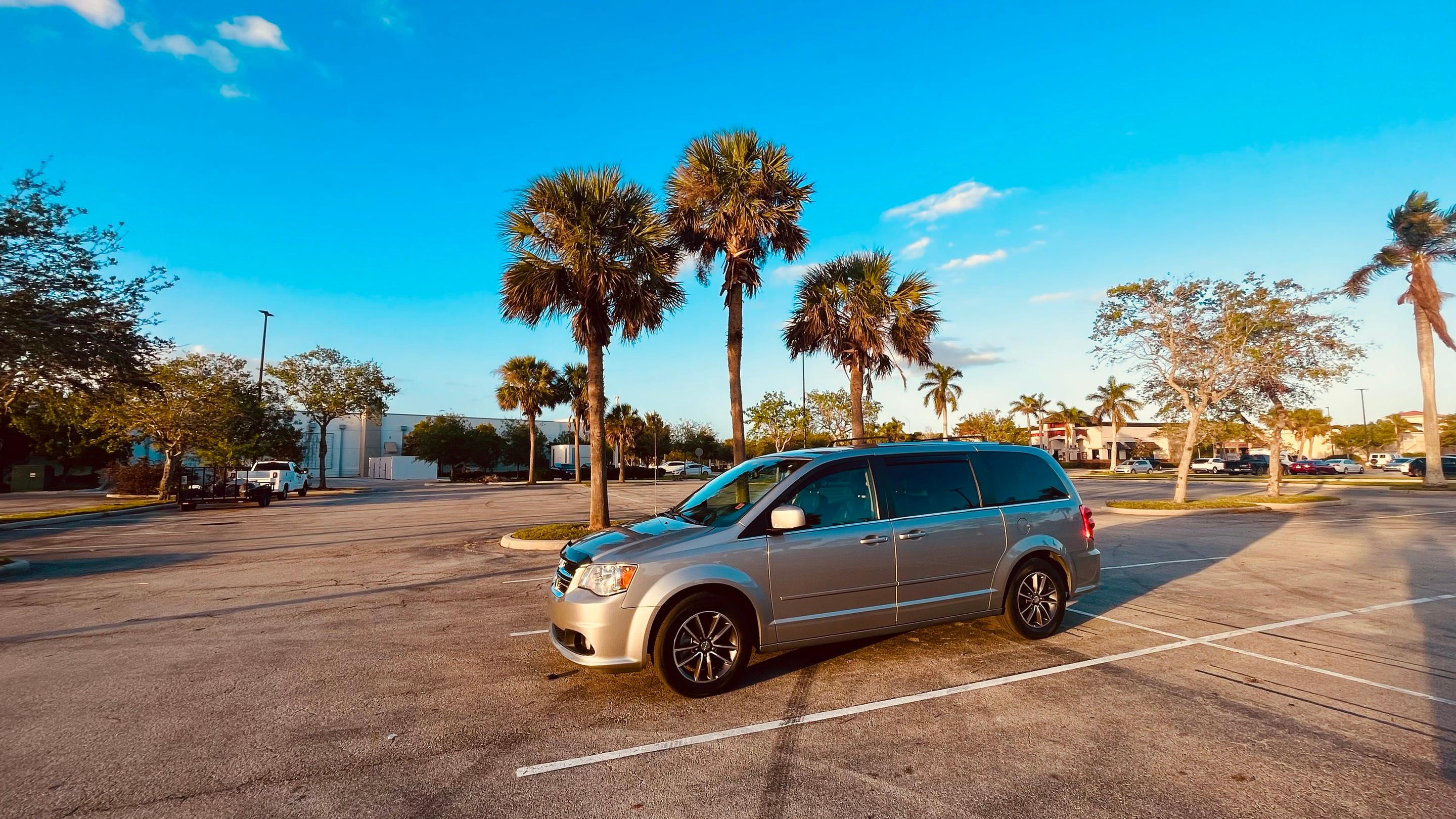 Dodge Grand Caravan 2017 in Naples, FL