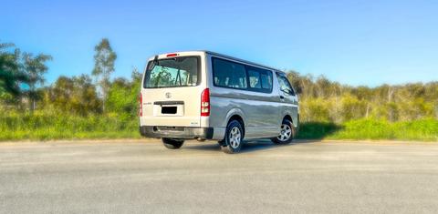 Toyota HIACE 2016