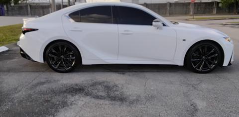 Lexus IS 2025